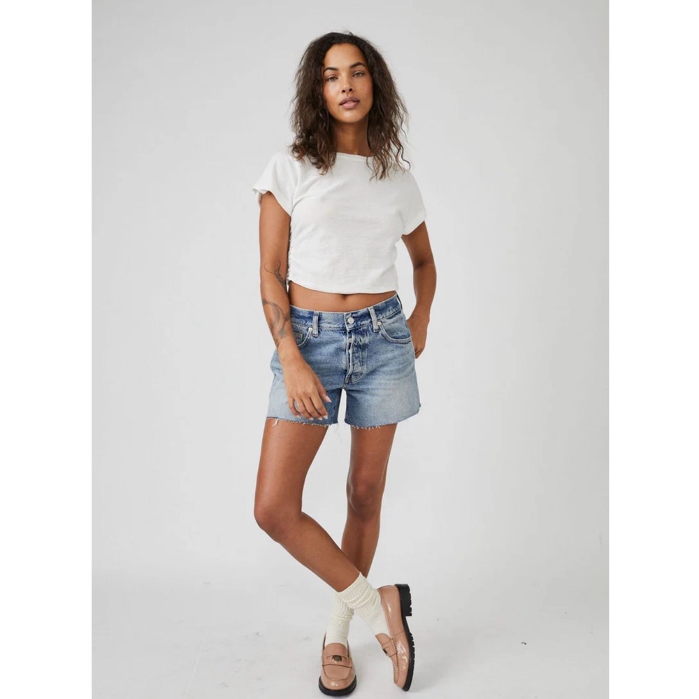 New Free People Ivy Mid Rise Denim Shorts in San Andreas Size 25